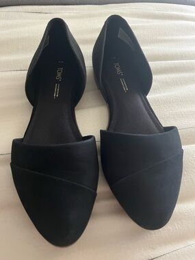 TOMS Women's Black D'Orsay Pointed-Toe Flats